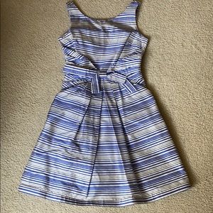 Bow and front pocket silk dress